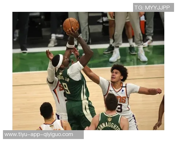 波蒂斯火力全开15投9中斩获22分6篮板2助攻2抢断成为全队得分王