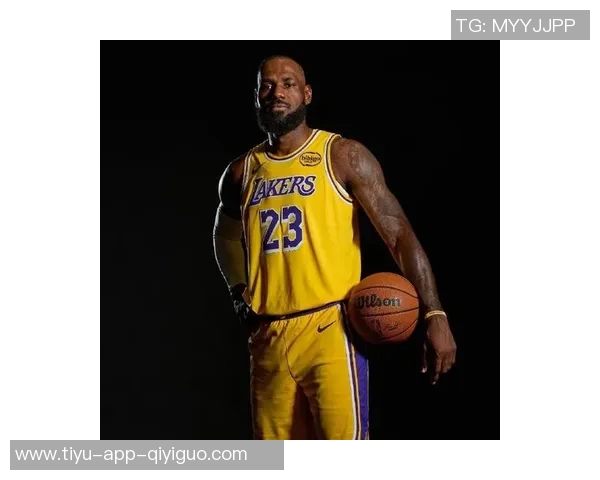 苏群预测詹姆斯将在11月19日主场对爵士比赛中复出引发热议 苏群预测詹姆斯将在11月19日主场对爵士比赛中复出引发热议