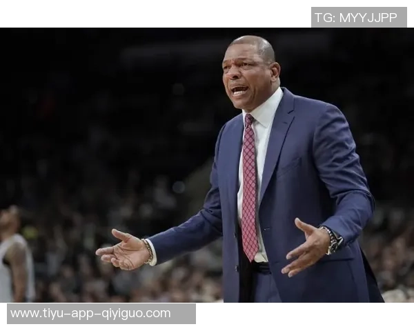 里弗斯谈球队进攻问题强调缺乏整体配合导致各自为战 里弗斯谈球队进攻问题强调缺乏整体配合导致各自为战